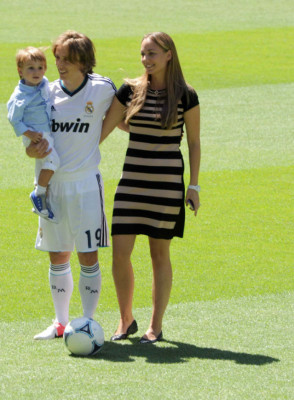Luka Modric, presentado en el Bernabéu por Real Madrid
