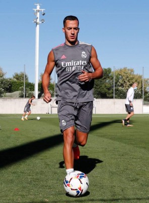 Con tres nuevos integrantes y un gran ausente: Así fue el regreso a los entrenamientos del Real Madrid