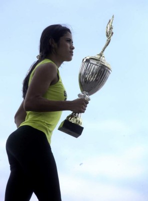 FOTOS: Kendy Rosales, la 'Hija del Viento' de Honduras