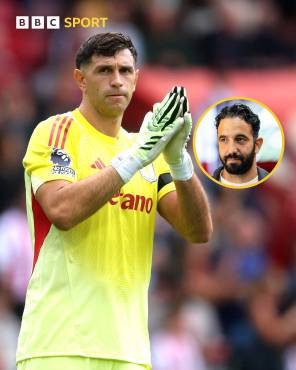 Dibu Martínez podría llegar al United en las últimas horas del mercado.