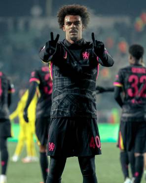 El nuevo Chelsea no para: Quinto triunfo al hilo y es líder de la Conference League de la UEFA con un ex Barcelona como figura