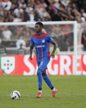 Julián Martínez juega en la primera división de Portugal.