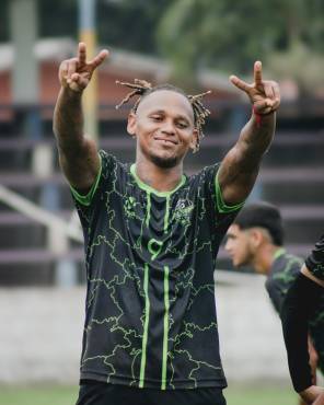 Georgie Welcome tiene 39 años y busca seguir en el fútbol de ascenso de Honduras.