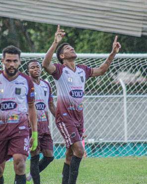 Yaudel Lahera aportó un gol para la victoria el FC Leones.