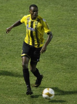 Fichajes: Pedro Troglio anuncia su futuro en Olimpia y hay tres bajas en Real España