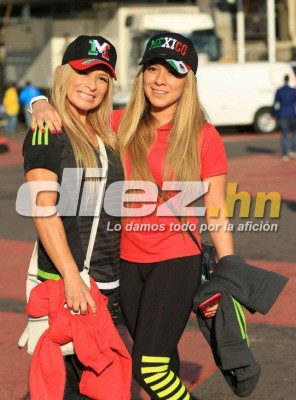 ¡Bellezas! Hasta actriz del Señor de los Cielos se fue al Azteca para el México-Honduras