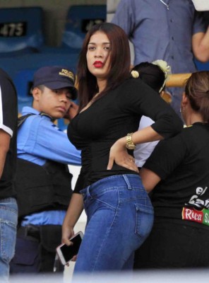 FOTOS: La Miss Honduras entre las bellas chicas que llegaron al Morazán