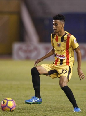 La nueva camada de jugadores del Real España y Marathón