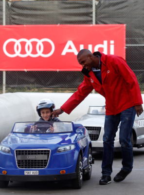 El FC Barcelona recoge sus nuevos Audi.