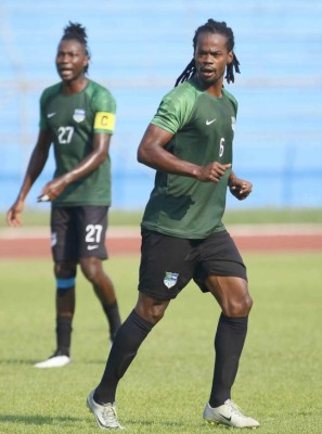 Mercado: Roger Rojas en la mira del Saprissa, 'Güicho' Guzmán con equipo y noticias en Real España