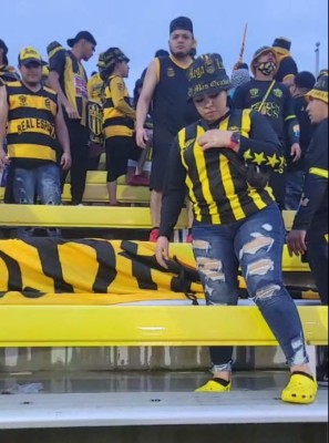 Fotos: Afición del Real España pone el ambiente y color en el amistoso con Querétaro en Houston