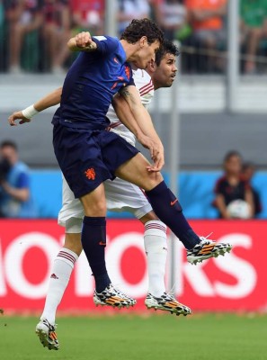 Holanda humilló a la campeona del mundo España 5-1