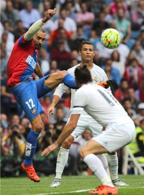 FOTOS: Las mejores gráficas que dejó el triunfo del Real Madrid sobre Levante