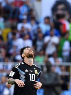 ¡Amargura y frustración! Los gestos de Messi en el Argentina-Islandia
