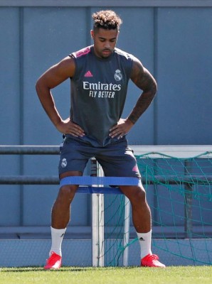 Sorpresiva visita, dos salidas y una estrella regresó: Así fue el sexto entrenamiento del Real Madrid