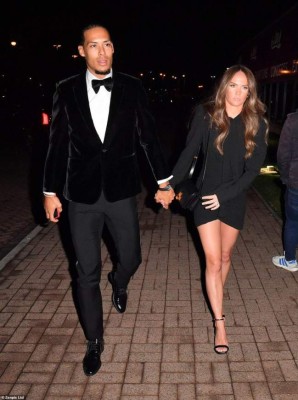 Fotos: Así es la esposa de Van Dijk, la bella holandesa que lo ''amarró'' desde su infancia