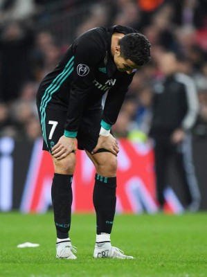 Lo que no se vio en tv: Las 'caras largas' de CR7 y de todo el Madrid en Wembley