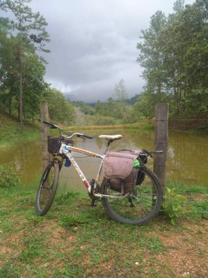 Así es América, la bicicleta que le robaron a Tabaré Alonso en Honduras