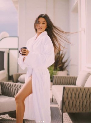 Así es Marta Díaz, la sensual youtuber 'rechazada' por un crack que prefiere el PlayStation 5