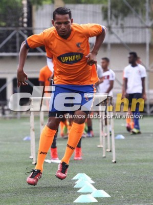 El nuevo 11 titular con el que la UPNFM pretende sorprender a Olimpia en su debut
