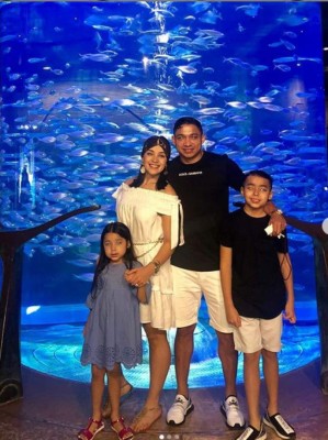 Las lujosas vacaciones de Emilio Izaguirre y su encantadora esposa