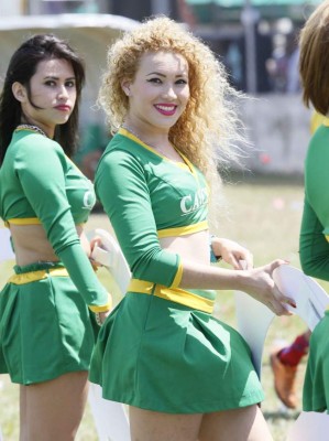 FOTOS: Las chicas más lindas de la ida de final en Honduras