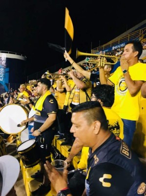 Desvelo, exigencias y reunión con un referente: Así está Maradona a un día de su debut con Dorados