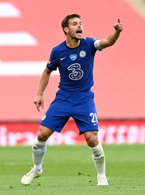 ¿Regresa Messi también? La renovada lista de fichajes de Xavi Hernández en el Barcelona