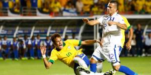 Brasil goleó 5-0 a Honduras el 16 de noviembre en Miami. Neymar se terminó quejando de fútbol brusco. Foto: Ronald Aceituno