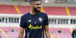 'Se cierra un ciclo de mi vida porque durante quince años di todo por esta selección por la camiseta más linda que nunca tuve, que es la de Panamá', expresó tras el partido de una competición en la que ha aprendido mucho.