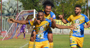 Jairo Róchez celebró a lo grande junto a Nissi Sauceda uno de los tantos que logró el Jocoro.