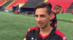 Din Jhon Arias durante su presentación con Liga Deportiva Alajuelense. (Nación.com)