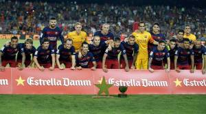 El Barcelona se impuso fácilmente por 3-0 a la Roma este miércoles en el trofeo Joan Gamper, que sirve tradicionalmente de presentación del equipo azulgrana ante su público.