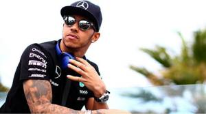 Lewis Hamilton contestó a las criticas de la escudería contraria en momentos en que es el gran favorito para ganar el 2015.