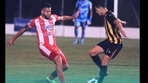 ¡Ni uno, ni el otro! Real España no pudo revertir el marcador e iguala ante un Vida que quedó con nueve hombres en Olanchito