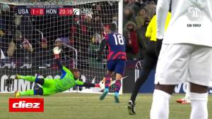 Luis López salvó a Honduras en el minuto 20 del partido.