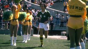 Franz Beckenbauer siguió los pasos de Pelé, con el que llegó a coincidir en el New York Cosmos.