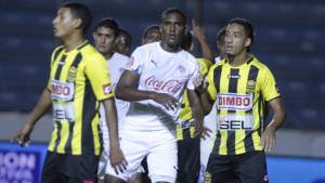 Olimpia suma cinco triunfos, once empates y 14 reveses en sus últimos 30 juegos de liguillas como visitante.