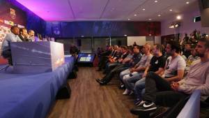 Las figuras azulgranas se hicieron presentes en la despedida de Eric Abidal.