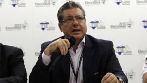David Matamoros Batson aseguró el lunes que no ocuparían el estadio Nacional, el jueves dijo lo contrario.