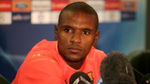 Eric Abidal jugará hasta el mes de Agosto de este año.