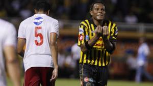 Carlos Pavón tiene una cuenta pendiente contra Olimpia en el estadio Nacional.