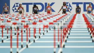 Jeimy Bernárdez (3ra de izquierda a derecha) quedó eliminada. Rolando Palacios se estrena hoy en el Mundial de Atletismo.