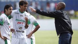Guillermo Bernárdez llegó a diez puntos con Platense en el torneo Clausura.