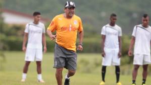 Juan Carlos Espinoza hace descansar a figuras del equipo ante la seguidilla de partidos.