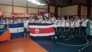 La premiación a Honduras y Costa Rica en fútbol sala femenino.
