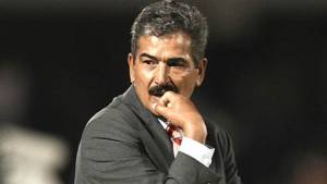 Jorge Luis contó que el grupo de jugadores salió corriendo al centro de la cancha.