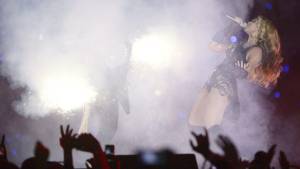La estadounidense Beyonce impresionó con su coreografía en el Super Bowl.