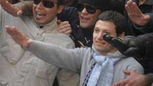 El delantero argentino realizó una saludo que utilizaban los Nazis.