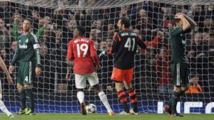 El lamento de todos los jugadores tras el autogol que los puso a temblar.